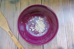 Пирожки с яблоками и вишней