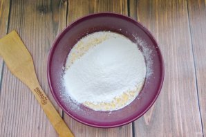 Пирожки с яблоками и вишней