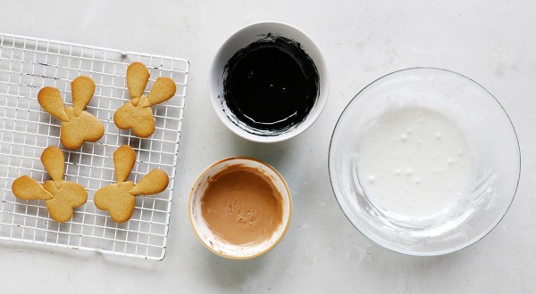 Пряники новогодние Кролики, пошаговый рецепт с фото