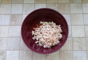 Салат "Любимый" с курицей и грибами