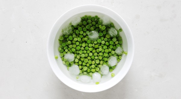 Салат оливье с колбасой и свежим огурцом, пошаговый рецепт с фото Салат оливье с колбасой и свежим огурцом, пошаговый рецепт с фото