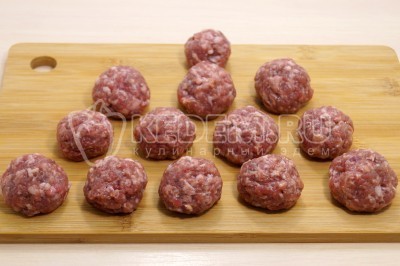 Суп с фрикадельками и вермишелью Суп с фрикадельками и вермишелью