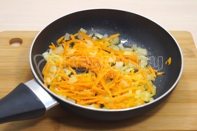 Суп с фрикадельками и вермишелью Суп с фрикадельками и вермишелью