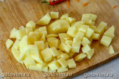 Суп с сырыми мясными колбасками чевапчичами