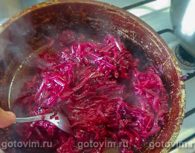 Свекольник на свиных ребрышках со свекольной ботвой Свекольник на свиных ребрышках со свекольной ботвой