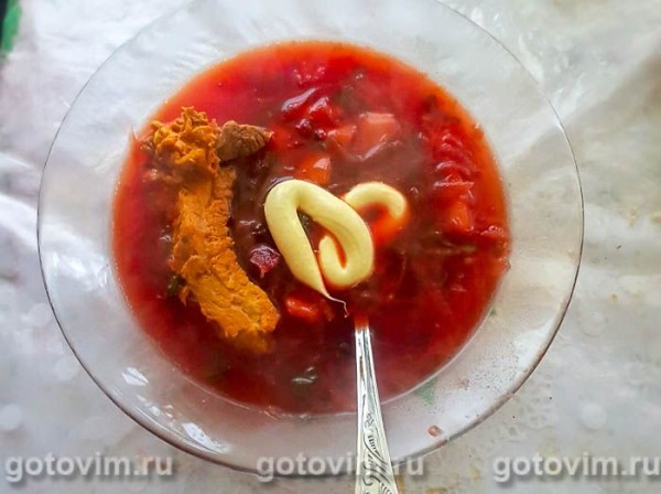 Свекольник на свиных ребрышках со свекольной ботвой Свекольник на свиных ребрышках со свекольной ботвой