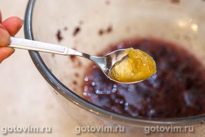 Свинина в виноградном соусе, запеченная в духовке 