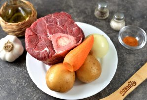 Запеченная телячья ножка с картофелем Запеченная телячья ножка с картофелем