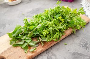 Зеленый смузи с мятой и авокадо Зеленый смузи с мятой и авокадо