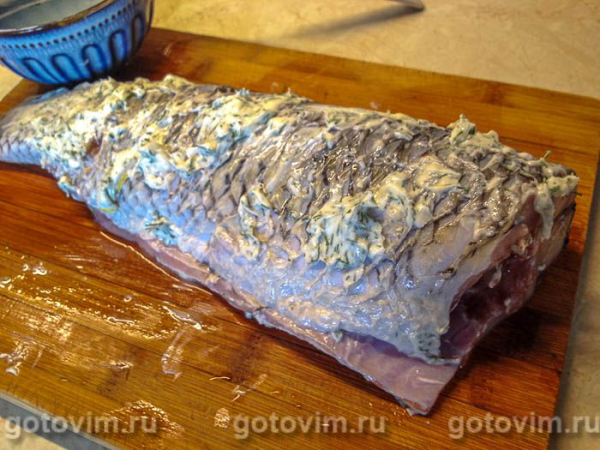 Белый амур, запеченный с творожным сыром в фольге Белый амур, запеченный с творожным сыром в фольге