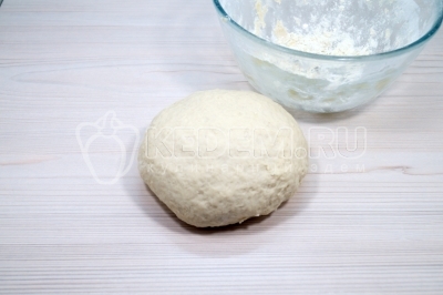 Пирог с рыбными консервами