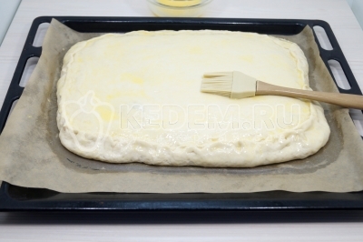 Пирог с рыбными консервами