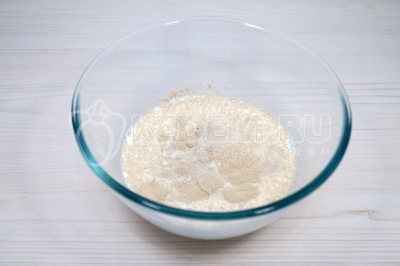 Пирог с рыбными консервами