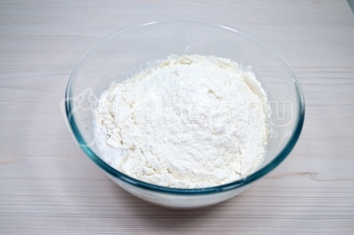 Пирог с рыбными консервами