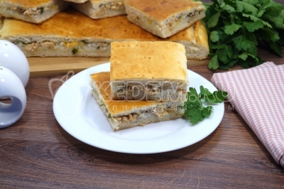 Пирог с рыбными консервами