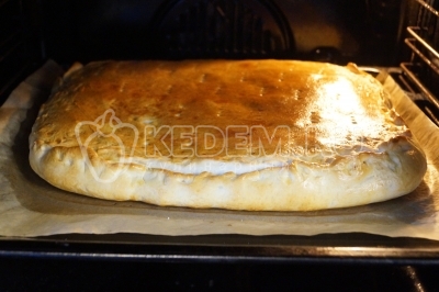 Пирог с рыбными консервами