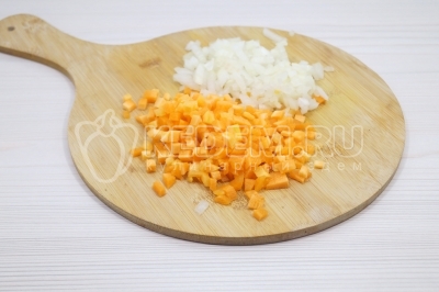 Суп с шампиньонами и картофелем Суп с шампиньонами и картофелем