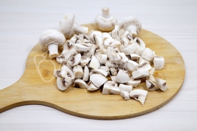 Суп с шампиньонами и картофелем Суп с шампиньонами и картофелем