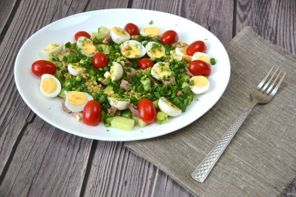 10 простых салатов с рыбными консервами
10 простых салатов с рыбными консервами