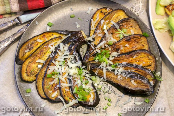 Баклажаны, запеченные по-средиземноморски Баклажаны, запеченные по-средиземноморски