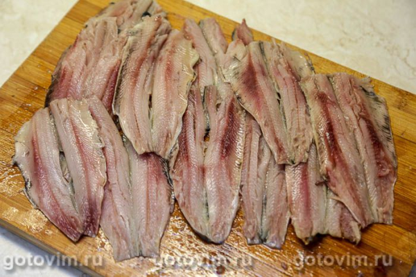 Беломорская сельдь, запеченная в панировке из хлебных крошек Беломорская сельдь, запеченная в панировке из хлебных крошек