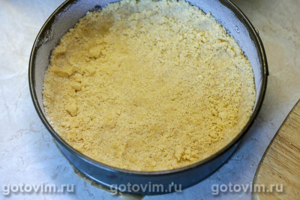 Итальянский песочный пирог с персиками и творогом Сбричолата (Sbriciolata)