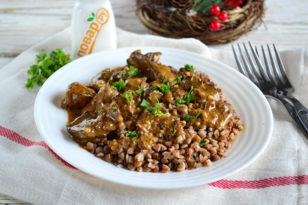 Сбалансированное меню для семьи на рабочую неделю: просто, недорого, быстро
Сбалансированное меню для семьи на рабочую неделю: просто, недорого, быстро