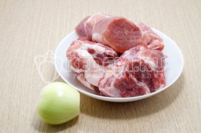 Щи из квашеной капусты с перловкой