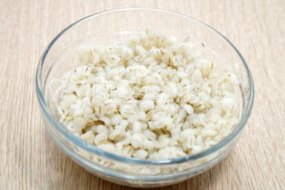 Щи из квашеной капусты с перловкой