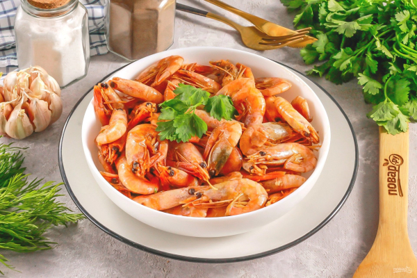 
            Сочные креветки на сковороде: секреты идеальной обжарки        