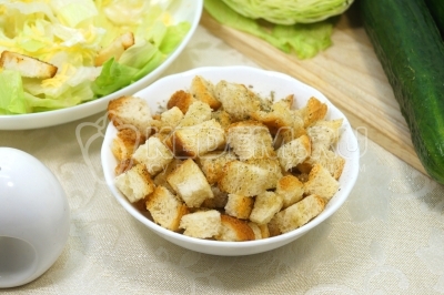 Сухарики для салата