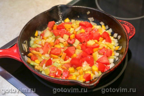 Борщ с мясом и свекольной ботвой