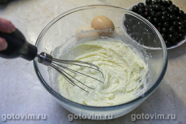 Маффины с черной смородиной