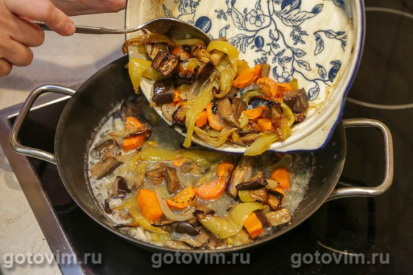 Макароны с печеными овощами и сыром
