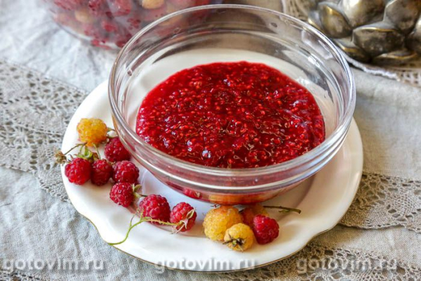 Малиновый соус десертный