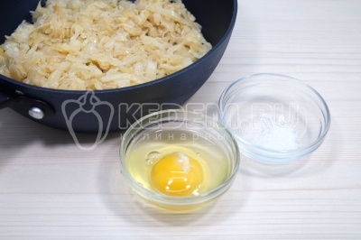 Пироги с капустой и яйцом в духовке