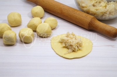 Пироги с капустой и яйцом в духовке