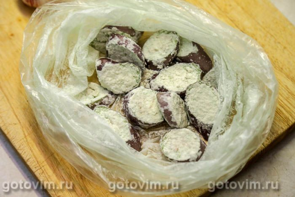 Салат с хрустящими баклажанами