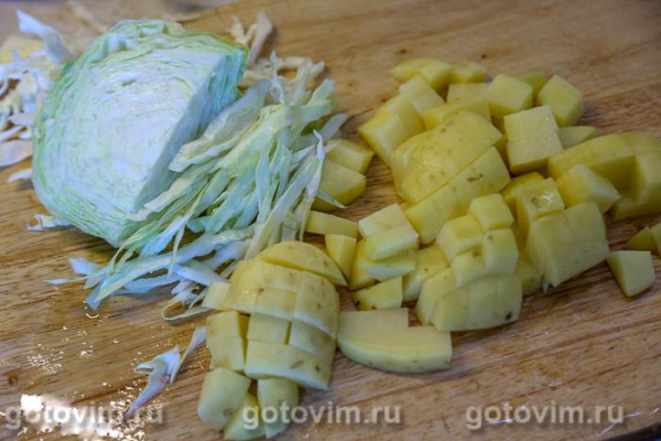 Щи с мясом и печеными овощами