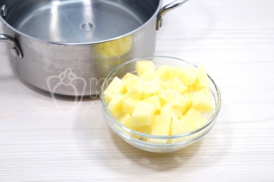 Суп-пюре с лисичками и плавленым сыром Суп-пюре с лисичками и плавленым сыром