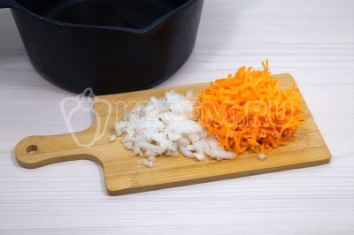 Суп с лисичками и рисом Суп с лисичками и рисом