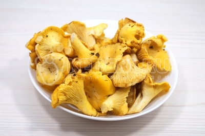 Суп с лисичками и рисом Суп с лисичками и рисом