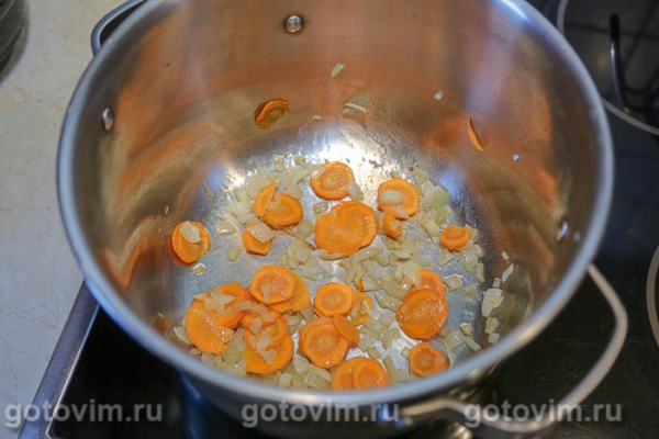 Грибной суп из лисичек с клецками Грибной суп из лисичек с клецками