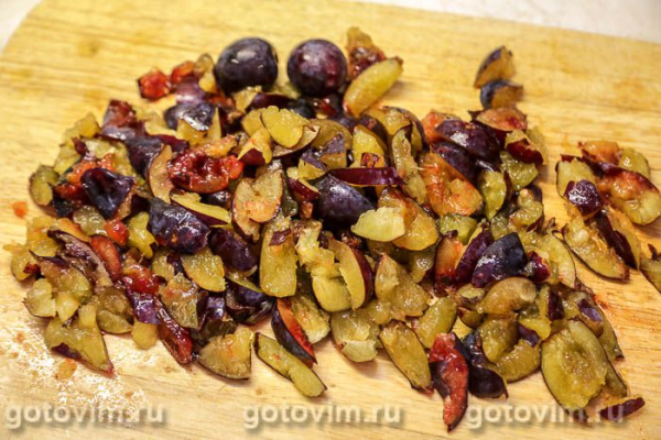 Кекс со сливой и кофе