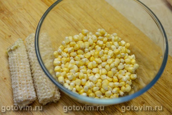 Суп с говядиной и свежей кукурузой Суп с говядиной и свежей кукурузой