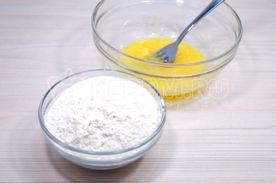 Домашняя лапша с курицей Домашняя лапша с курицей