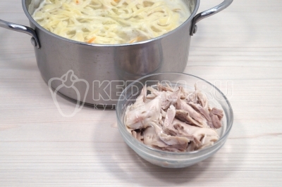 Домашняя лапша с курицей Домашняя лапша с курицей