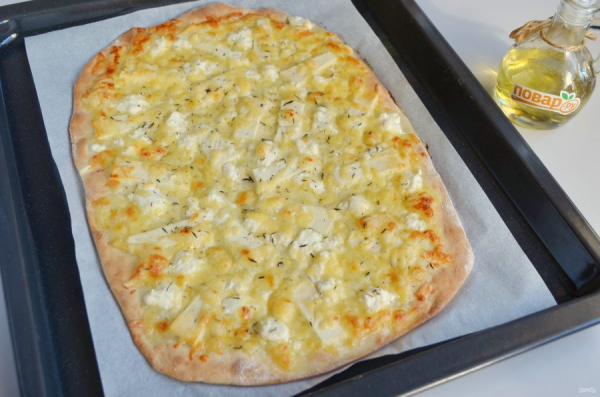 
            Какие сыры используют в пицце "Четыре сыра"        