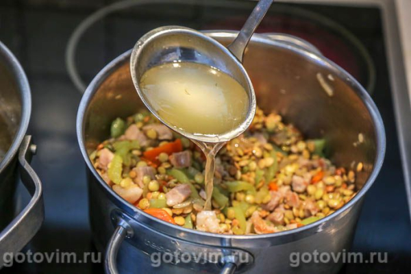 Рагу с мясом и чечевицей