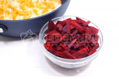 Свекольник с рисом